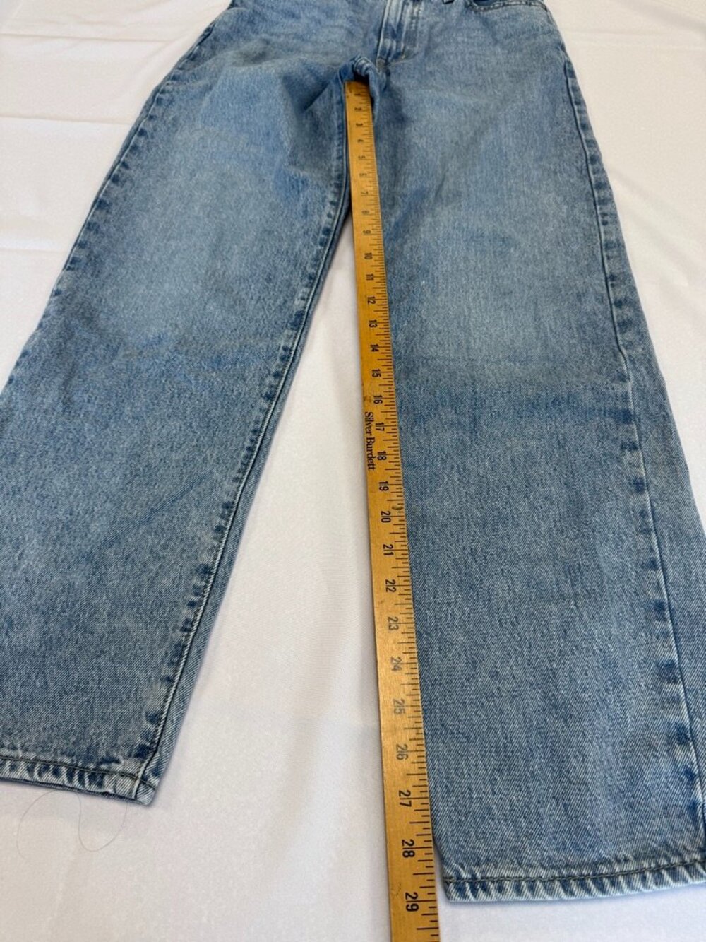 Levis's '94 Baggy Jeans Womens Medium Wash Size 26 - Picture 16 of 16